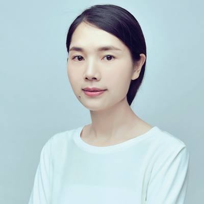 周柳英